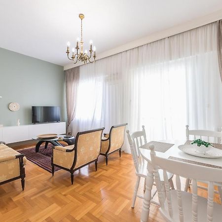 Sophisticated Family House With Acropolis View Apartment เอเธนส์ ภายนอก รูปภาพ