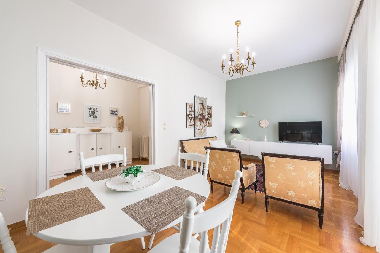 Sophisticated Family House With Acropolis View Apartment เอเธนส์ ภายนอก รูปภาพ