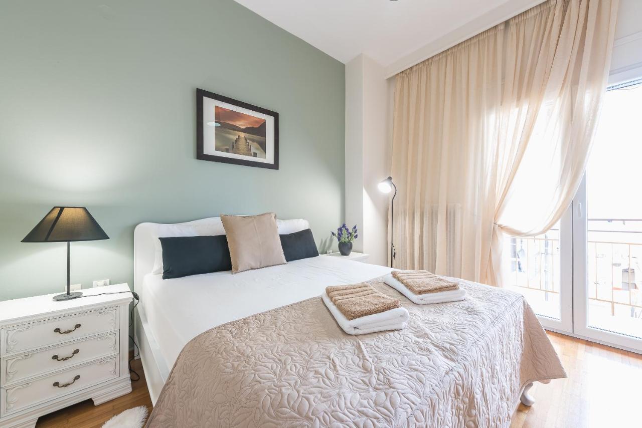Sophisticated Family House With Acropolis View Apartment เอเธนส์ ภายนอก รูปภาพ