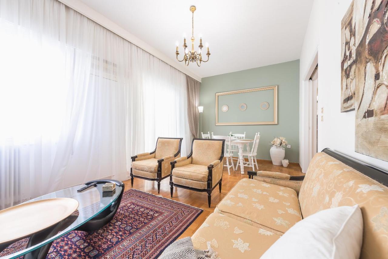 Sophisticated Family House With Acropolis View Apartment เอเธนส์ ภายนอก รูปภาพ