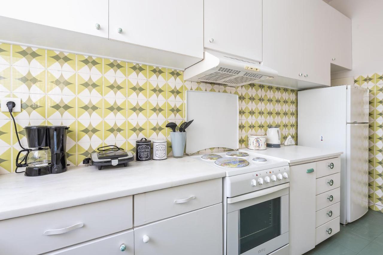 Sophisticated Family House With Acropolis View Apartment เอเธนส์ ภายนอก รูปภาพ